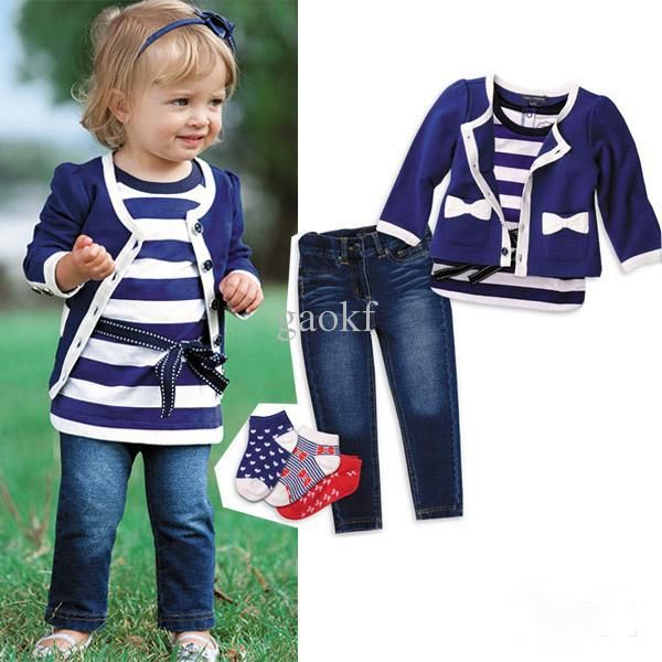 Conjunto infantil- calça, camiseta manga cumprida e jaqueta